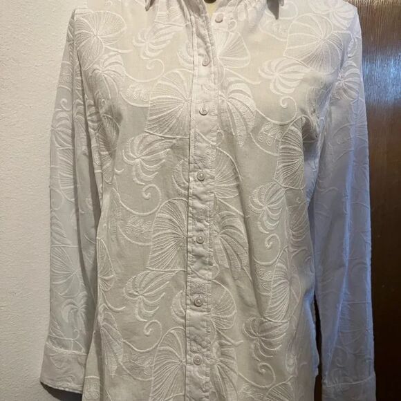 EUC Talbots Adjustable Long-sleeve Button Down Textured Shirt Size Small #111 - Picture 6 of 8